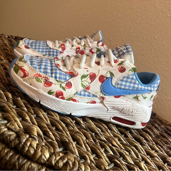 Nike Other - Girls' Nike Air Max Excee Se Cherry
